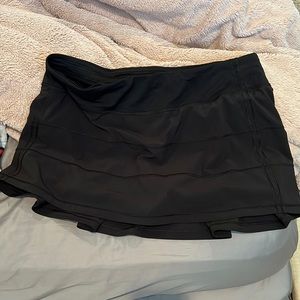Black lulu pace rival skirt
